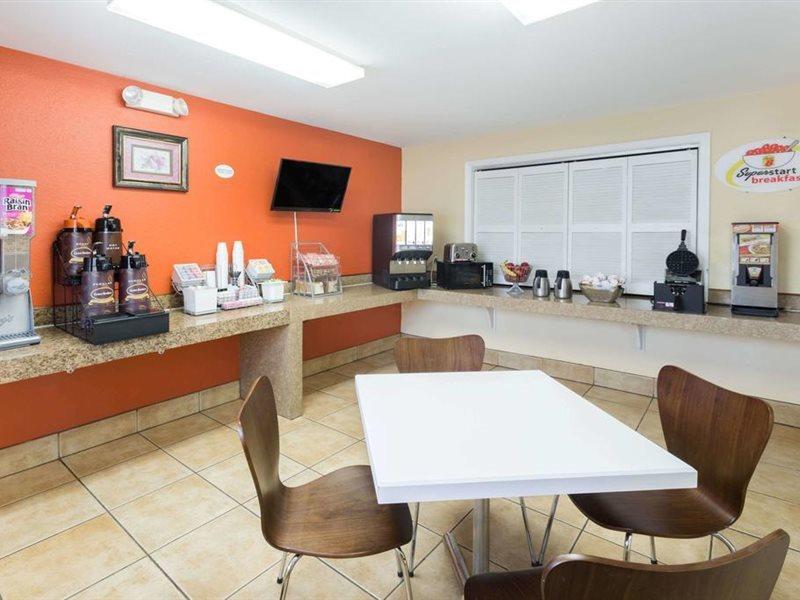 Motel Super 8 By Wyndham Baton Rouge/I-10 Esterno foto